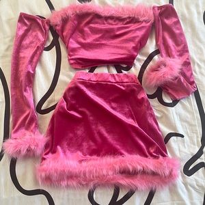 Cute 3 piece pink felt and pho fur outfit from Shein